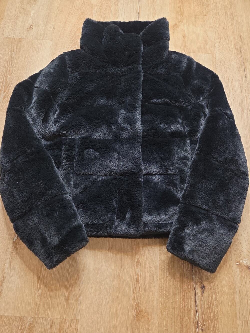 Abercrombie & Fitch Womens Small Black Faux Fur Coat Plush High Collar Jacket